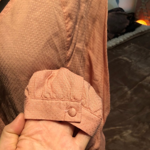 Eyeshadow blouse Sz L - Picture 3 of 4